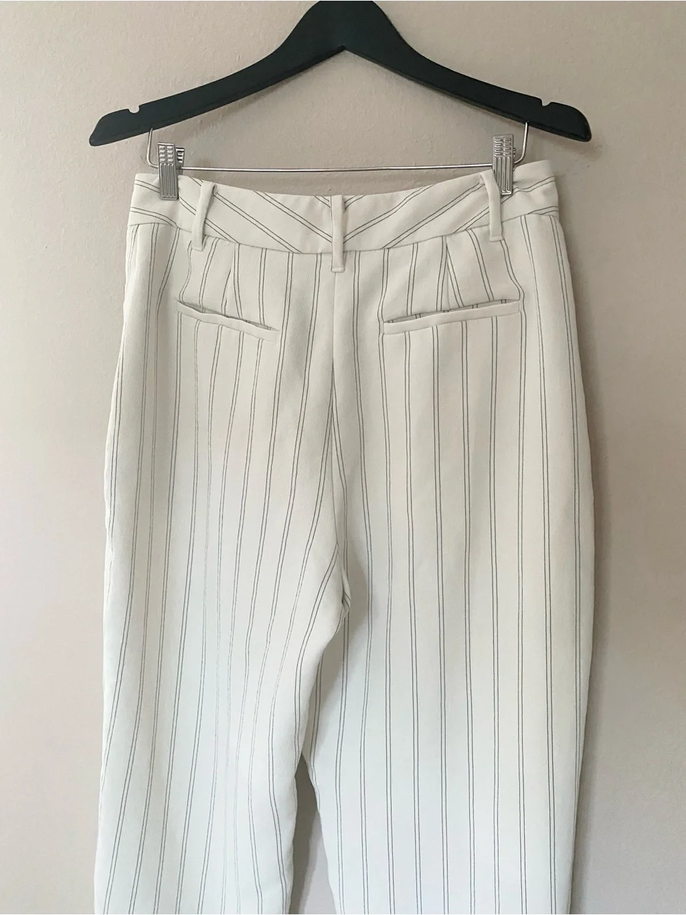 Aritzia effortless pants